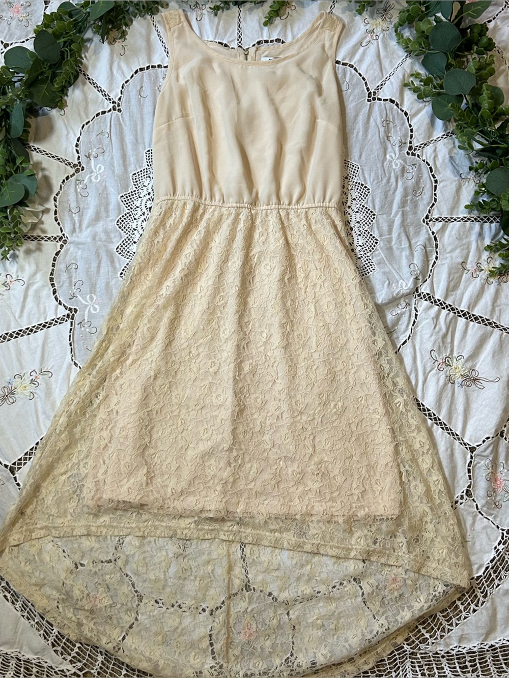‘Pinky’ cream dress